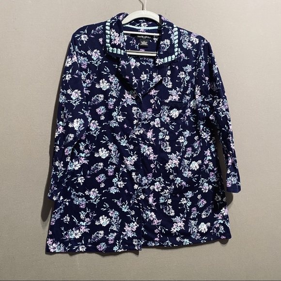 ☘️Earth Angels floral blouse size m - Picture 2 of 4